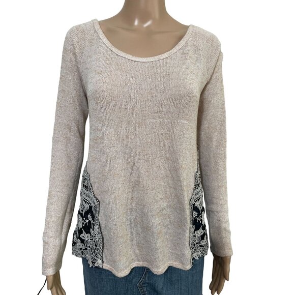 Charming Charlie Knitted Top Size Medium - Picture 1 of 3